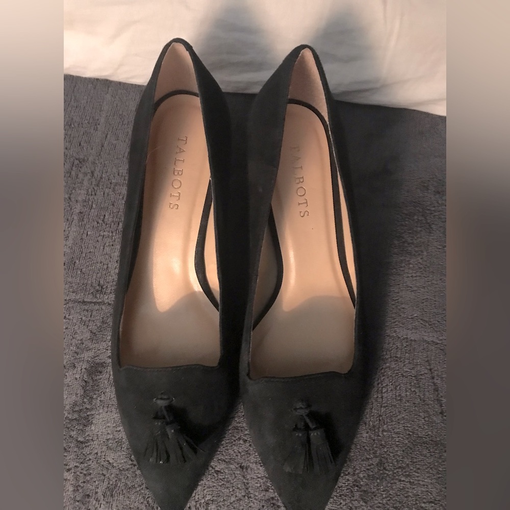 Talbots Women’s Black Suede Erica Pumps size 9 with 2 inch heel